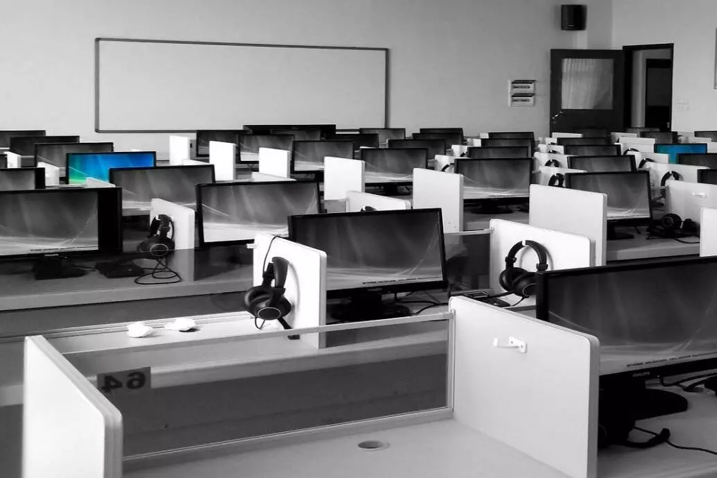 Szkoła rekomendacje zakupy sprzęt oprogramowanie